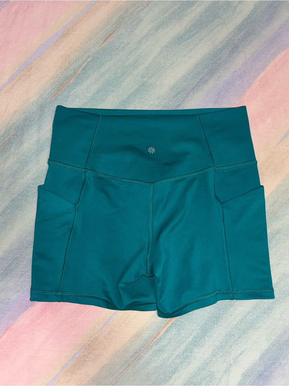 Athleta Women’s Salutation Stash High Rise 5" Short Size L coastal Teal - Picture 4 of 7